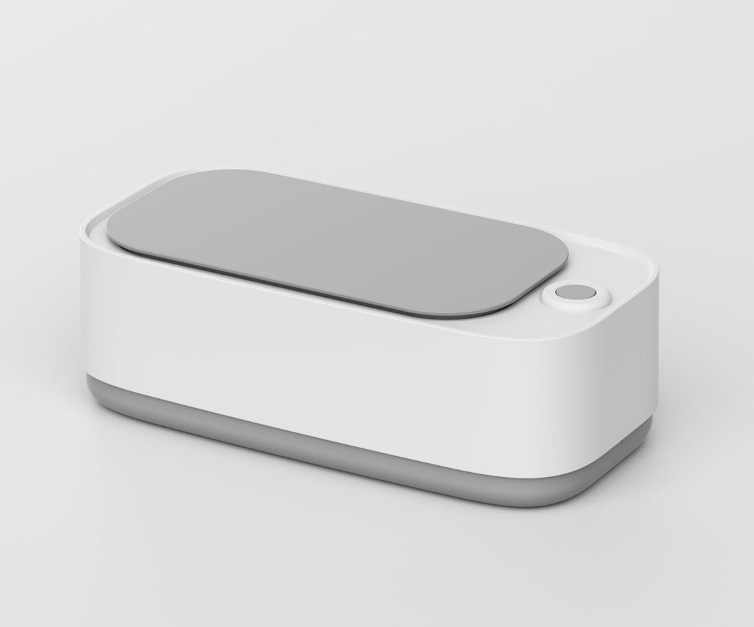 Multifunctional ultrasonic cleaning device