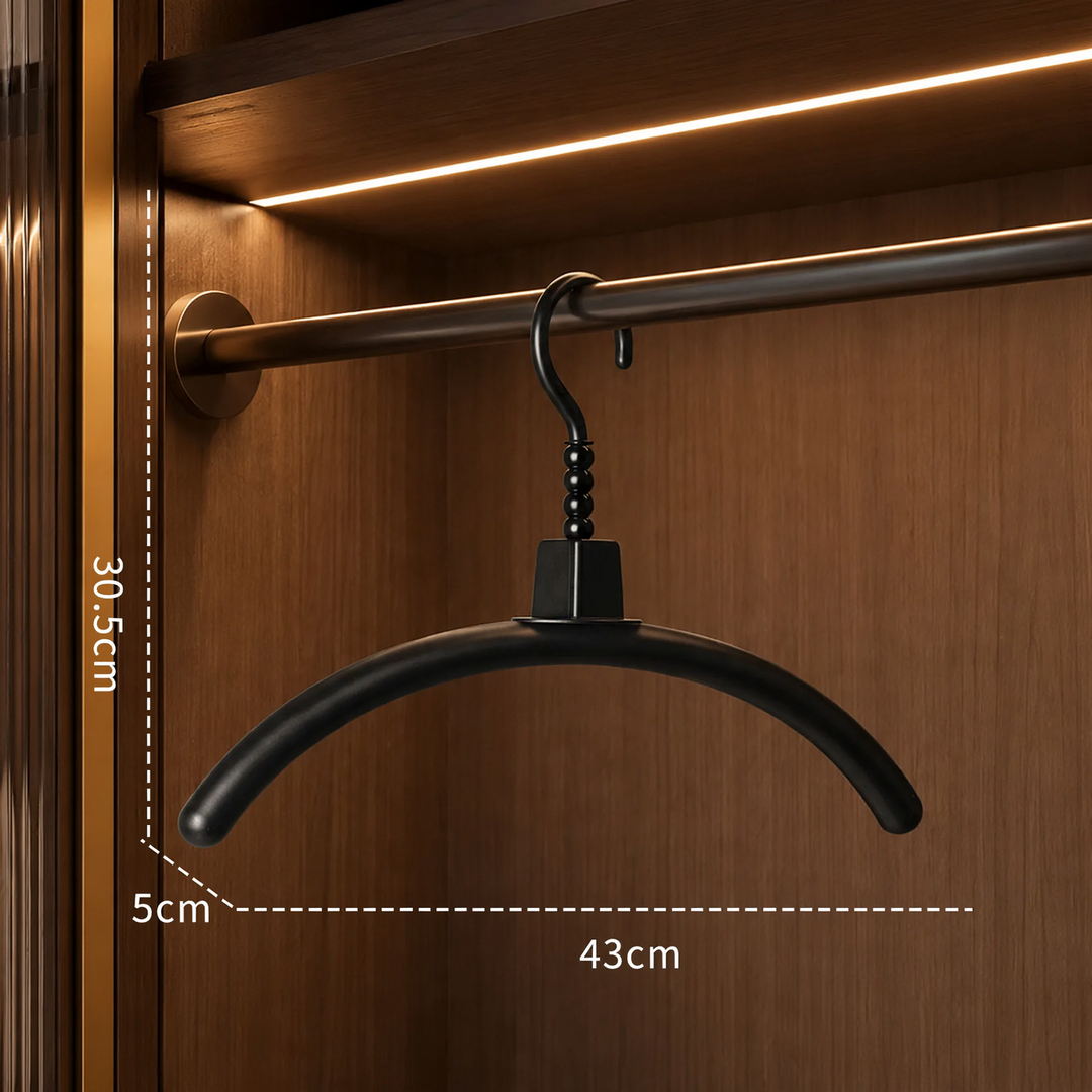 Clothes hanger, arched, checkerboard pattern