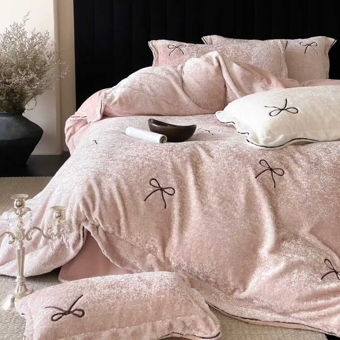 Bedding set made of milk fiber, embroidered, 4-piece