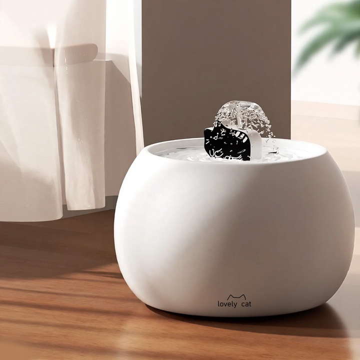 Ceramic water dispenser for cats, round, with circulation
