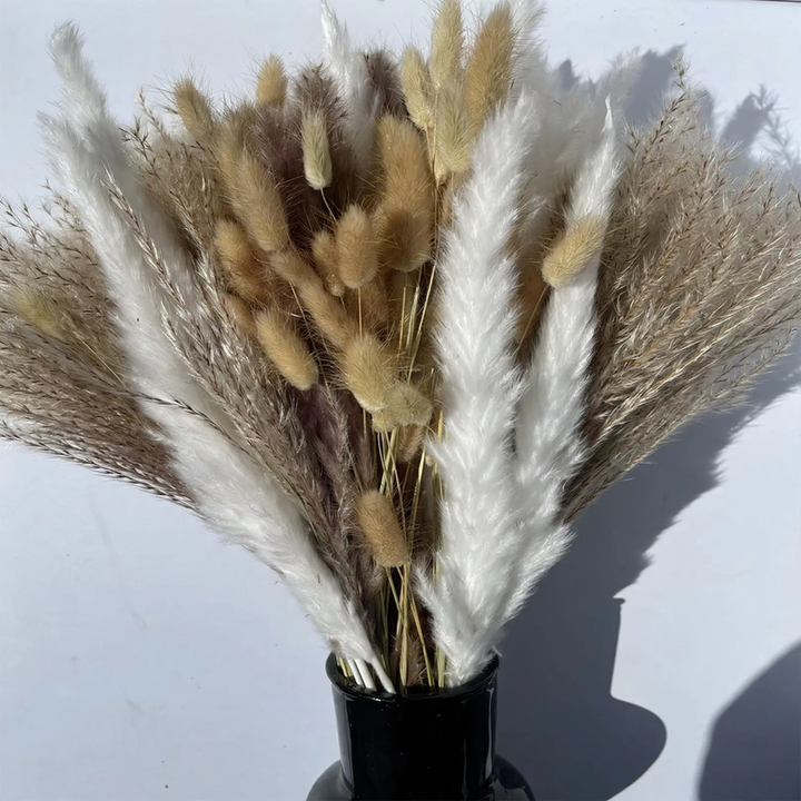 Dried flower bouquet, pampas and natural materials