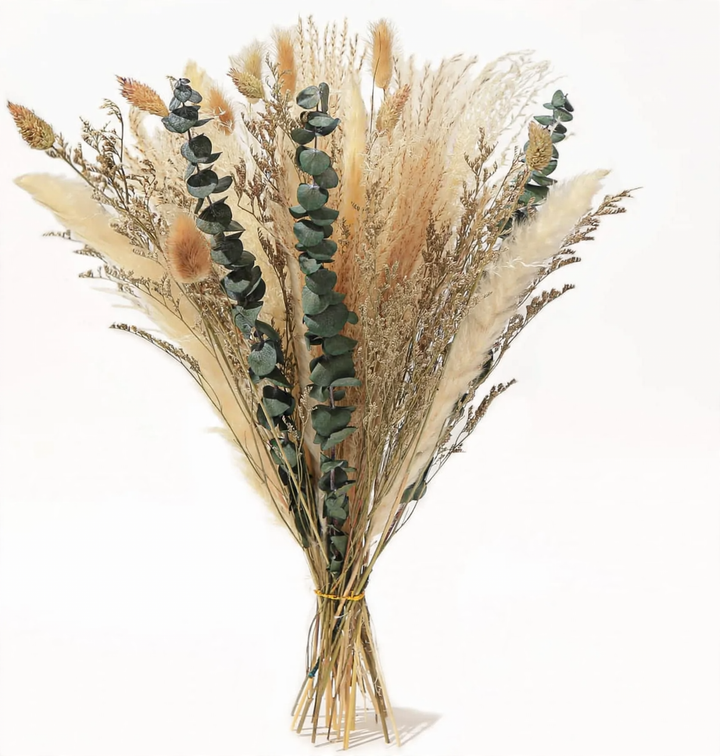 Dried flower bouquet, pampas and natural materials