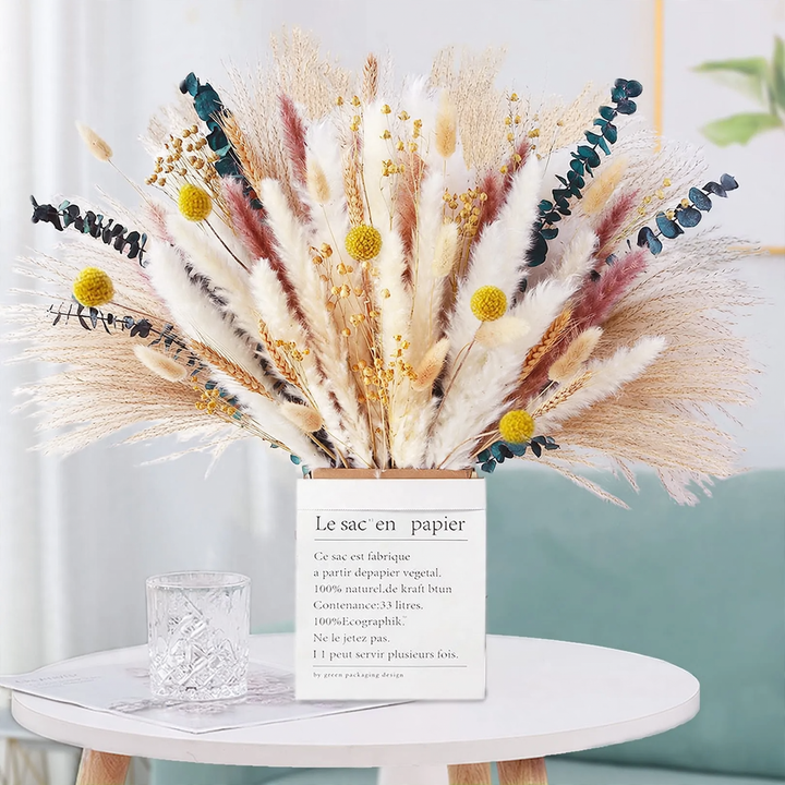 Dried flower bouquet, pampas and natural materials