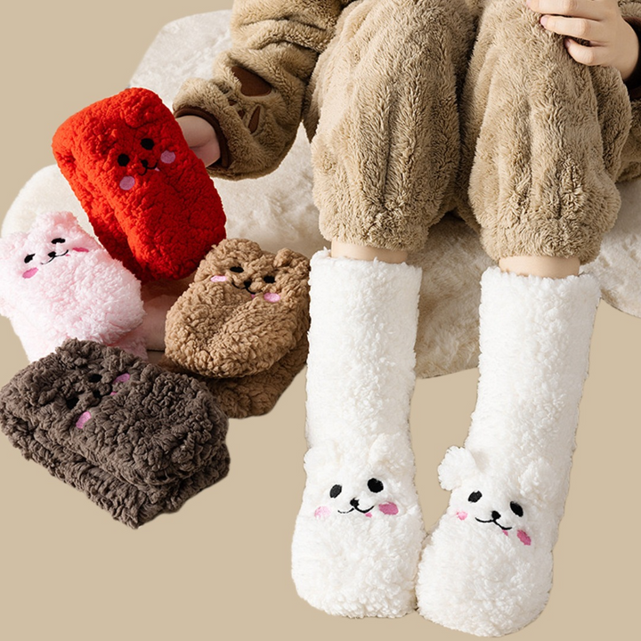 Warm, fluffy bear socks | Stornfield