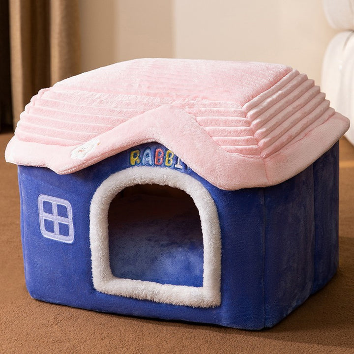 Closed pet house with roof, warm