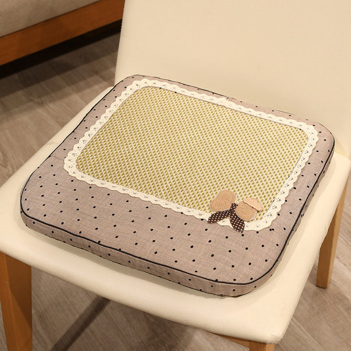 Summer seat cushion made of bamboo with lumbar support