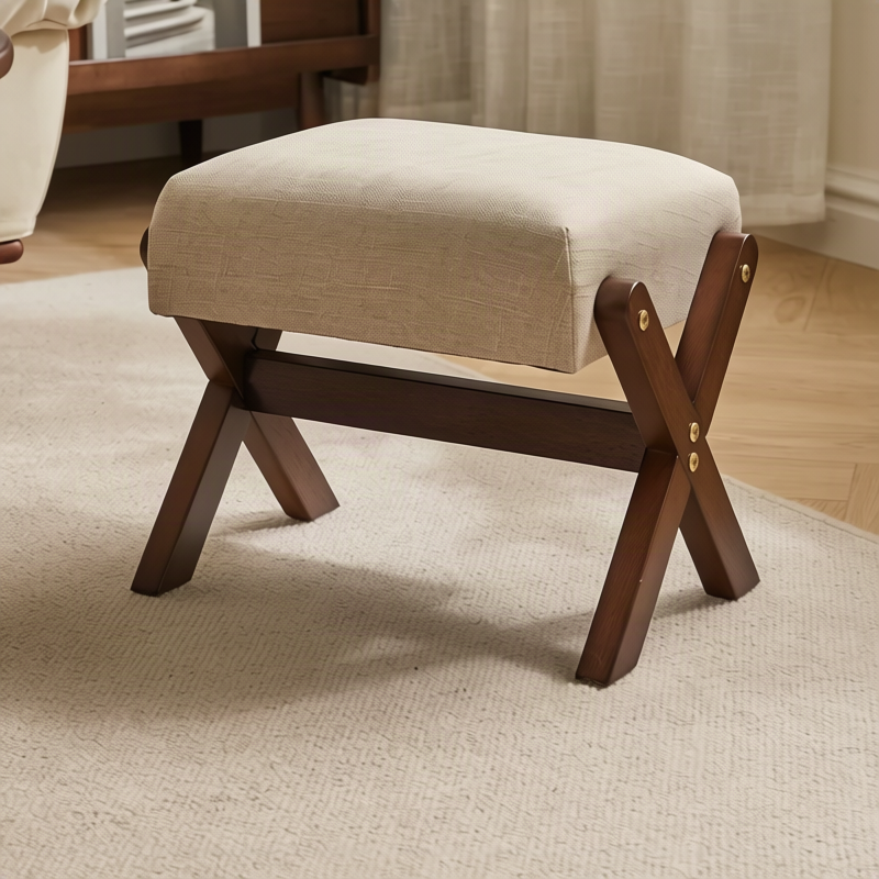 Children's footstool made of rubber wood, square