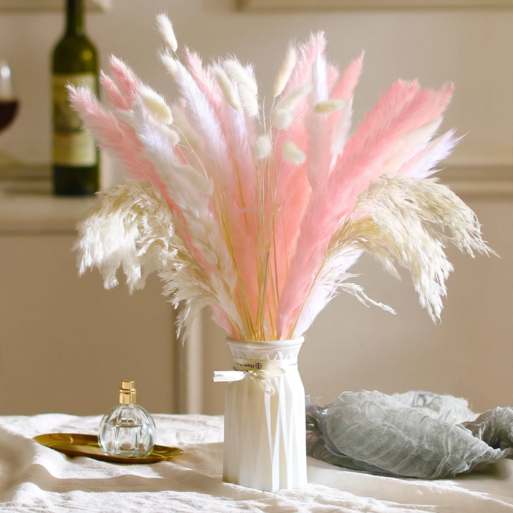 Dried flower bouquet, pampas and natural materials