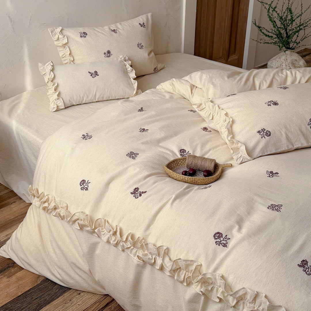 Cotton-linen bedding with embroidery, 20% linen