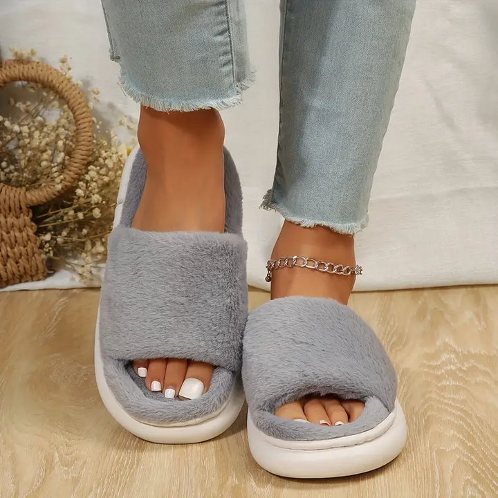 Cozy fur slides | Stornfield