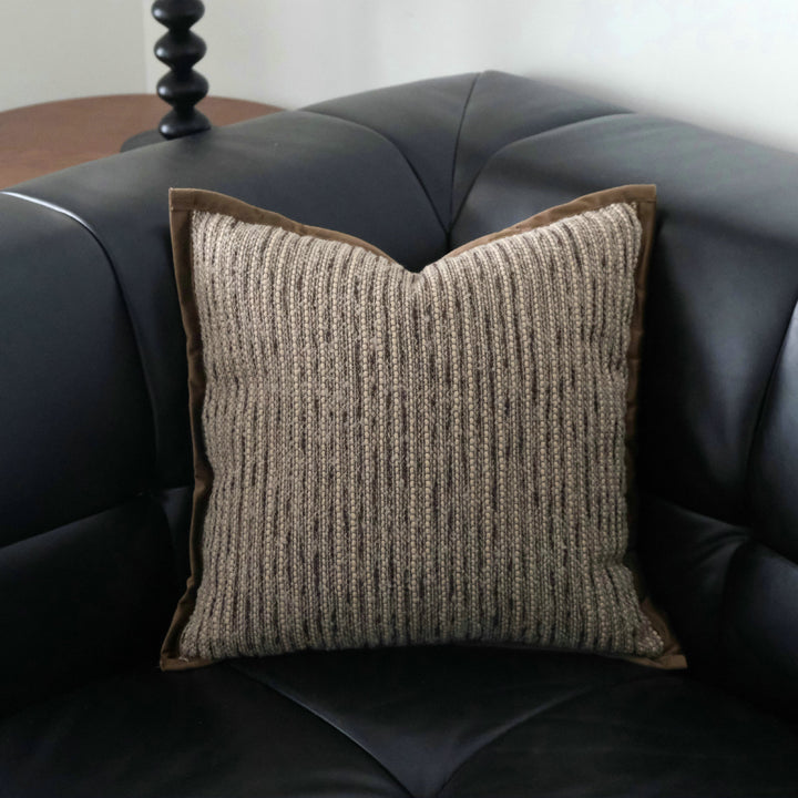 Decorative cushions with knitted cover, 30–50 cm