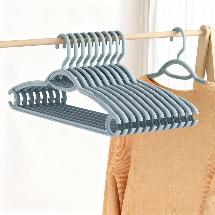 Plastic hanger, non-slip, scratch-free
