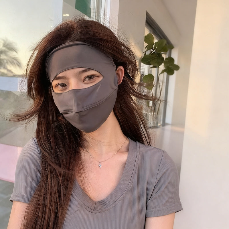 Facemask with UV protection and wind protection