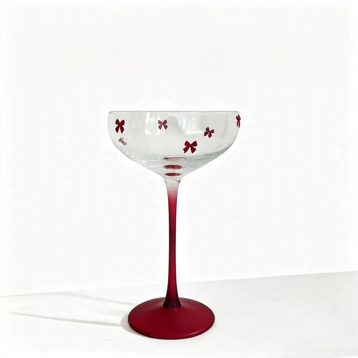 Wine glass, 601–700 ml, spherical shape