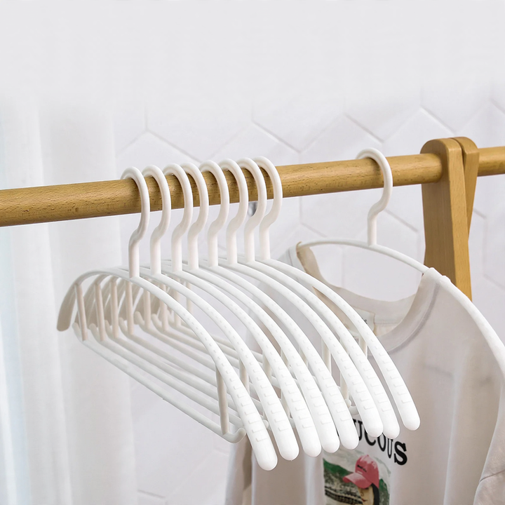 Plastic Clothes Hanger FAY, non-slip
