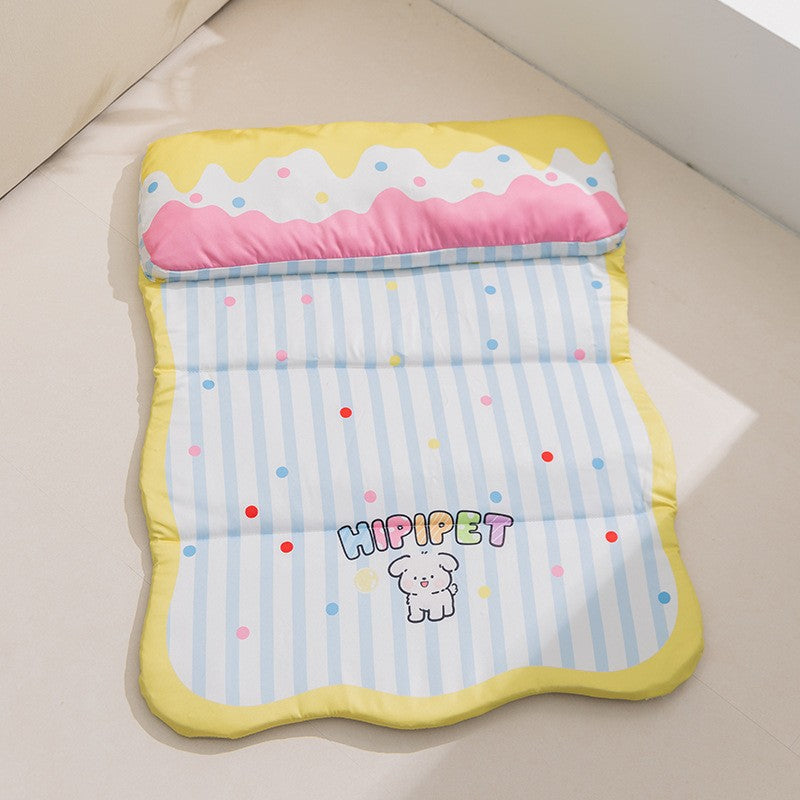 Folding cooling mat for dogs and cats