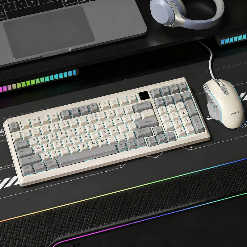 Mechanical gaming keyboard with lighting