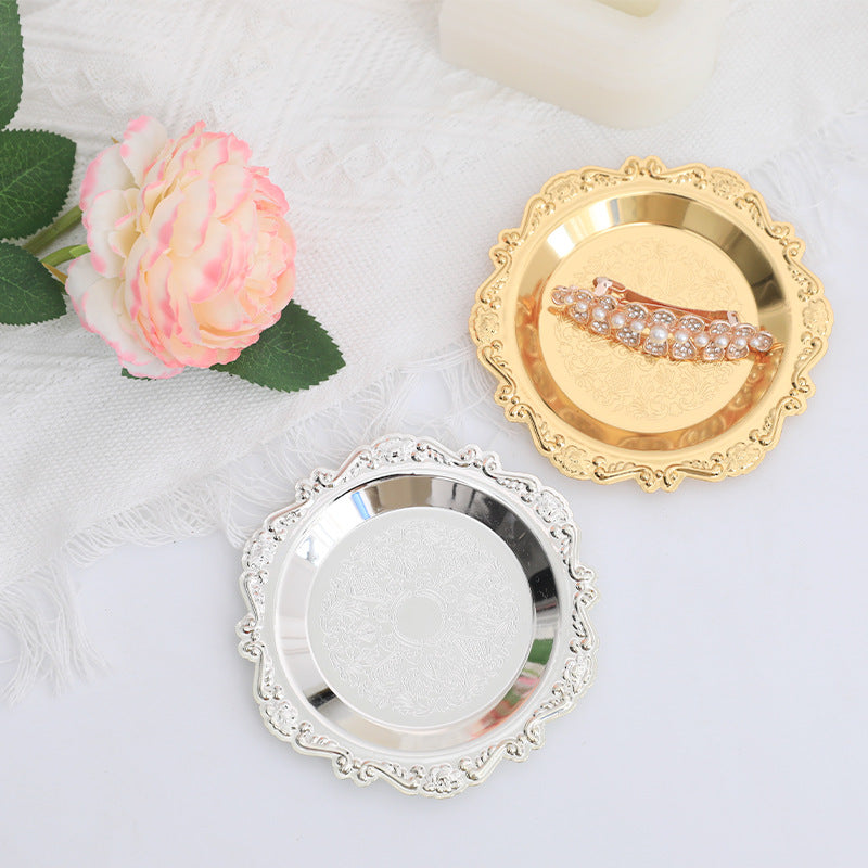 Decorative bowl with relief pattern, gold