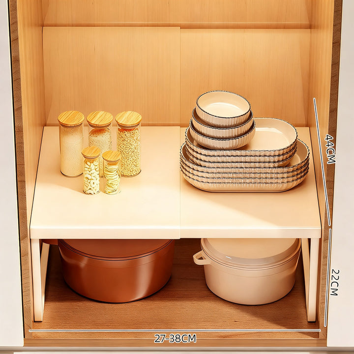 Extendable shelf for kitchen cabinets