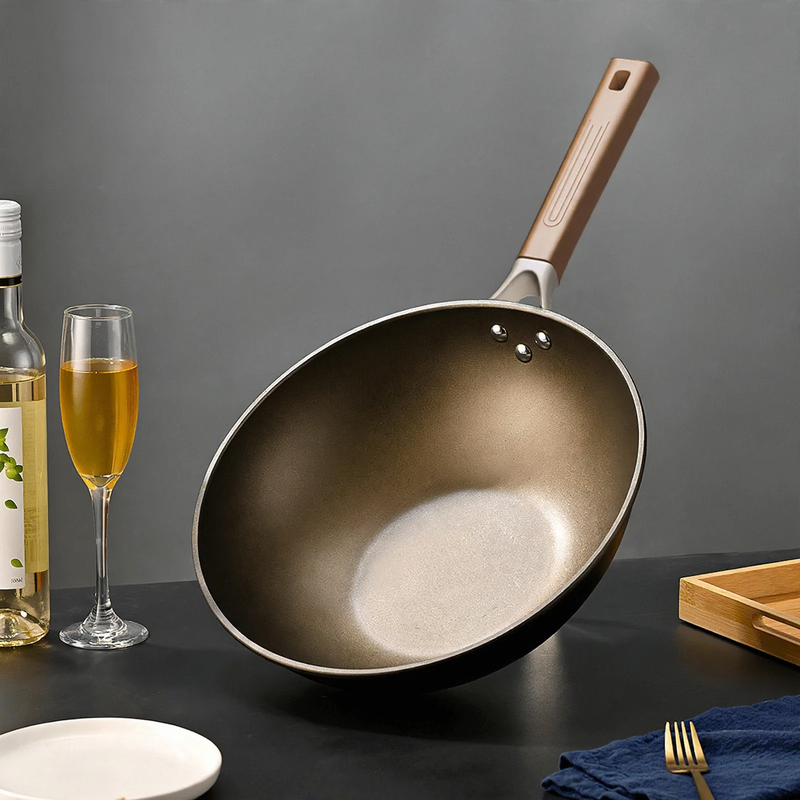 Titan-Ceramic Pot with Glass Lid – Healthy Cooking, Non-Stick & Now 50% Off