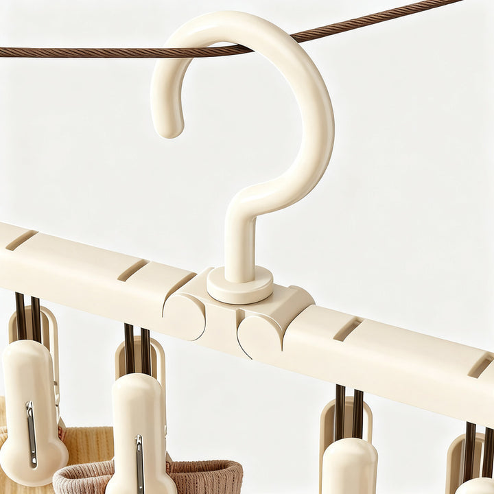 Foldable drying rack with clips