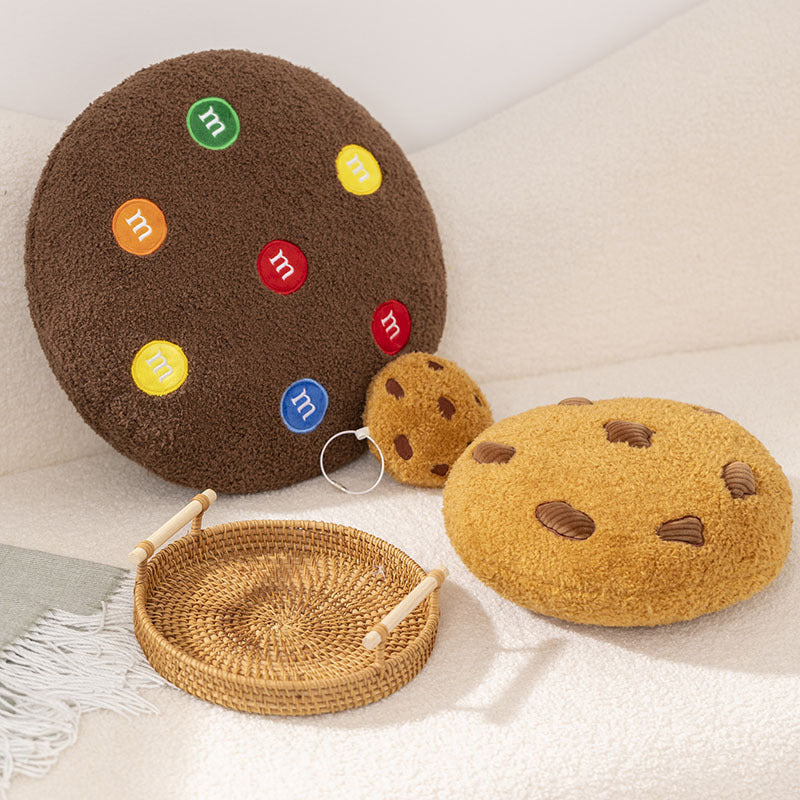 Plush cushion in food shape, 10–36 cm