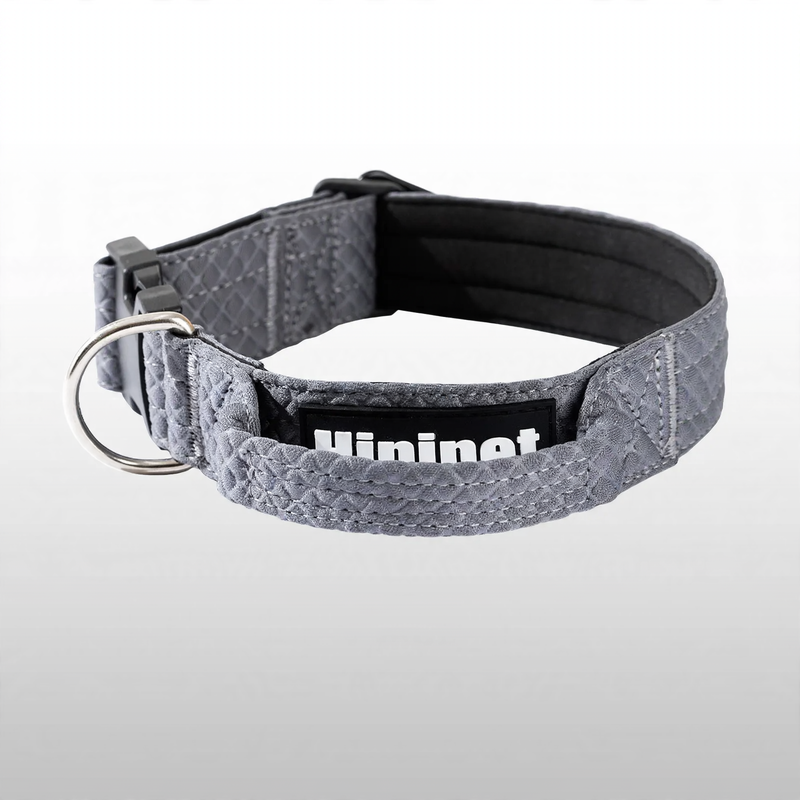 Comfortable fabric collar for large dogs