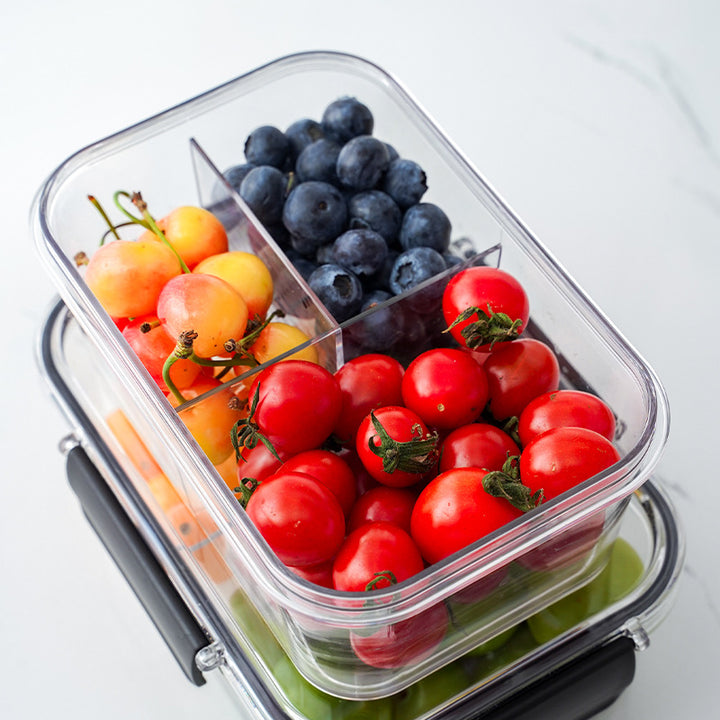 Fresh-keeping box with compartments for fruit and food