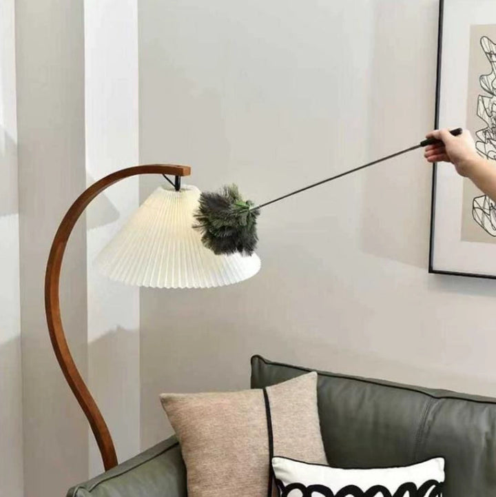 Extendable ostrich feather duster, 120 cm