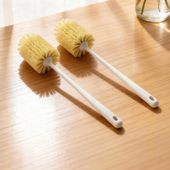 Long-handled brush for cleaning cups and bottles
