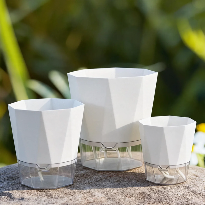 Self-watering flower pot, plastic