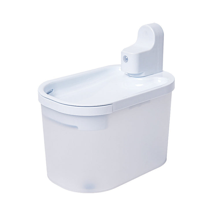 Intelligent water dispenser with sensor and circulation