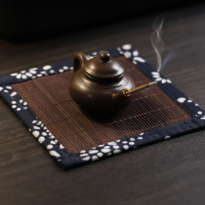 Teekanne incense stick holder made of resin
