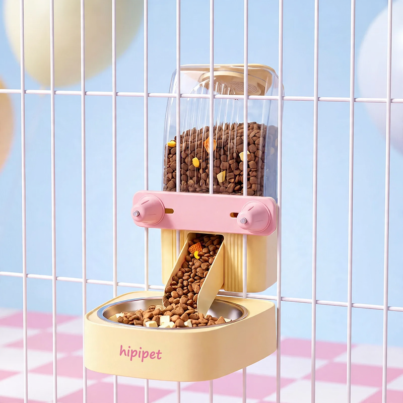 Hanging water and feeding bowls for pets