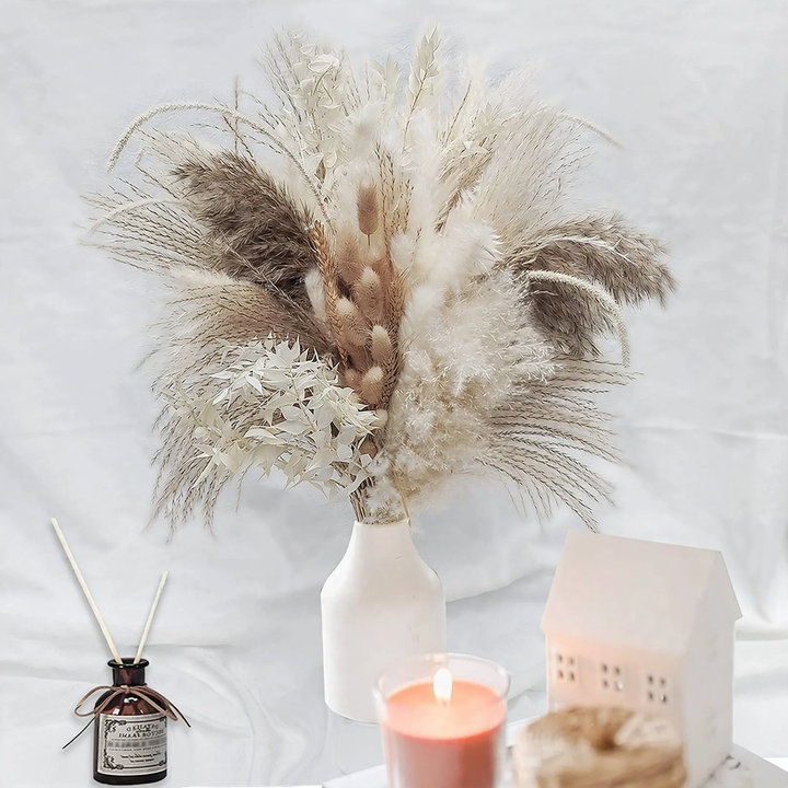 Dried flower bouquet, pampas and natural materials