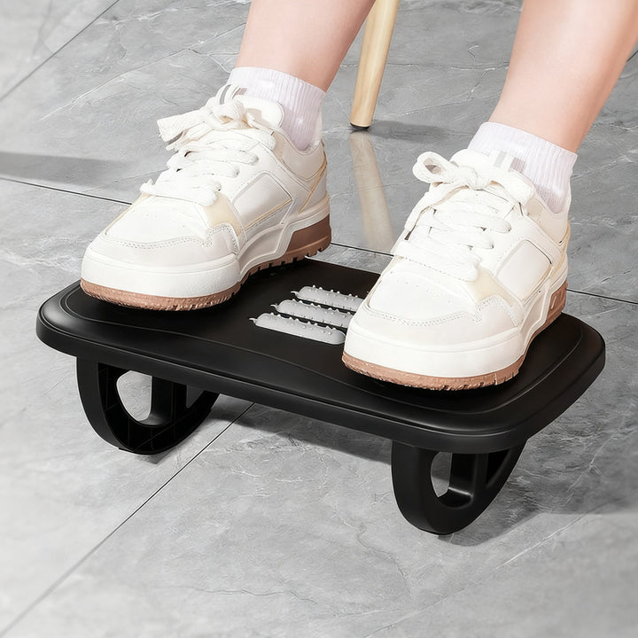 Footrest for the desk with rocking function