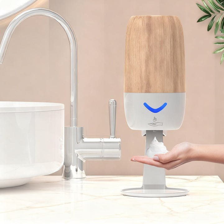 Automatic soap dispenser with sensor