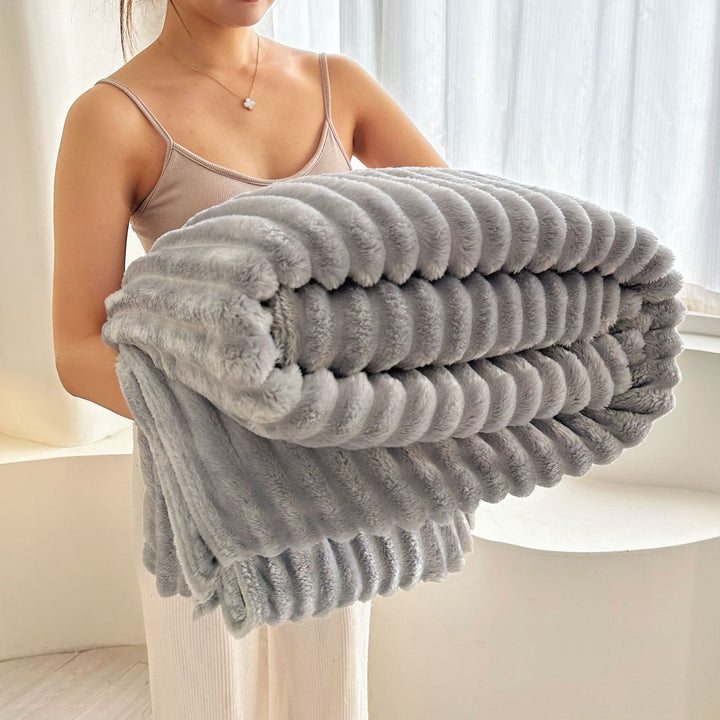 Fleece wool blanket, 800–1000 g, four seasons