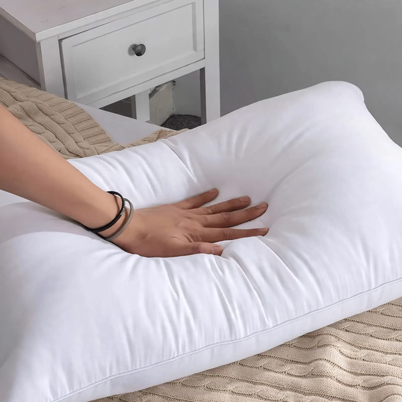 Pillow for adults, 1-pack, shape-stable