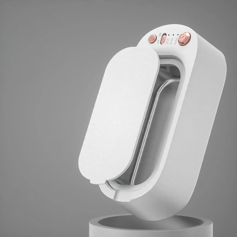 Ultrasonic cleaning device for glasses and jewelry