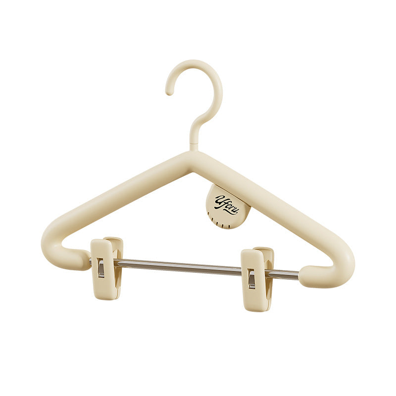 Plastic Hanger DD2517, shoulder-friendly