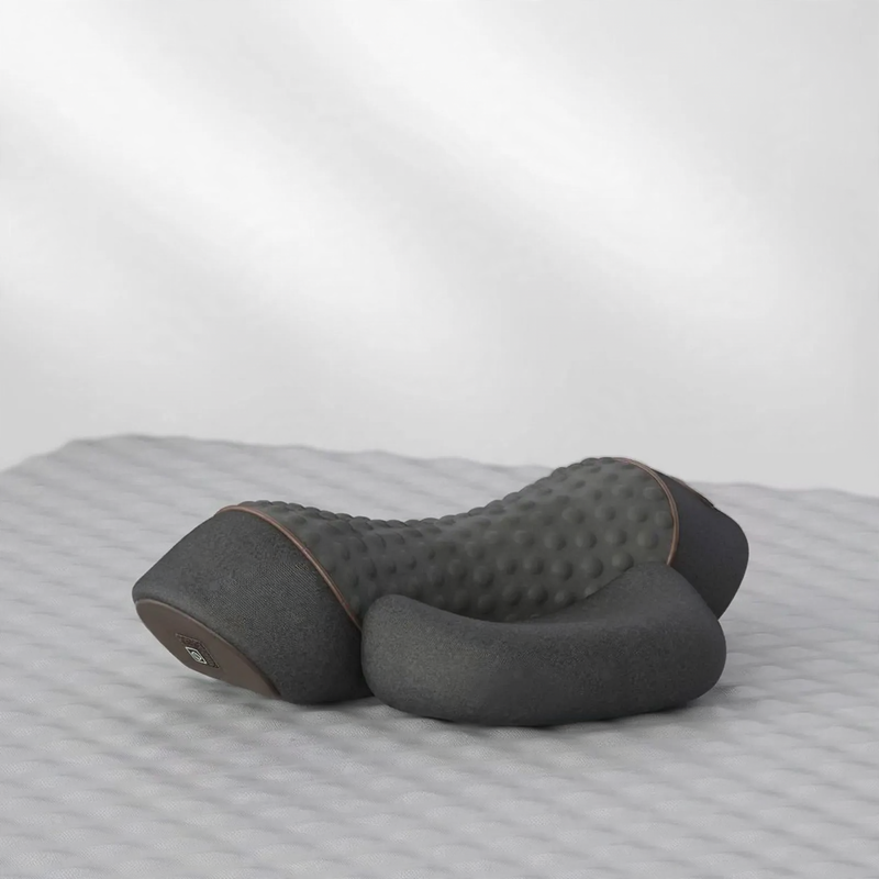 Multifunctional neck pillow with massage and heating function