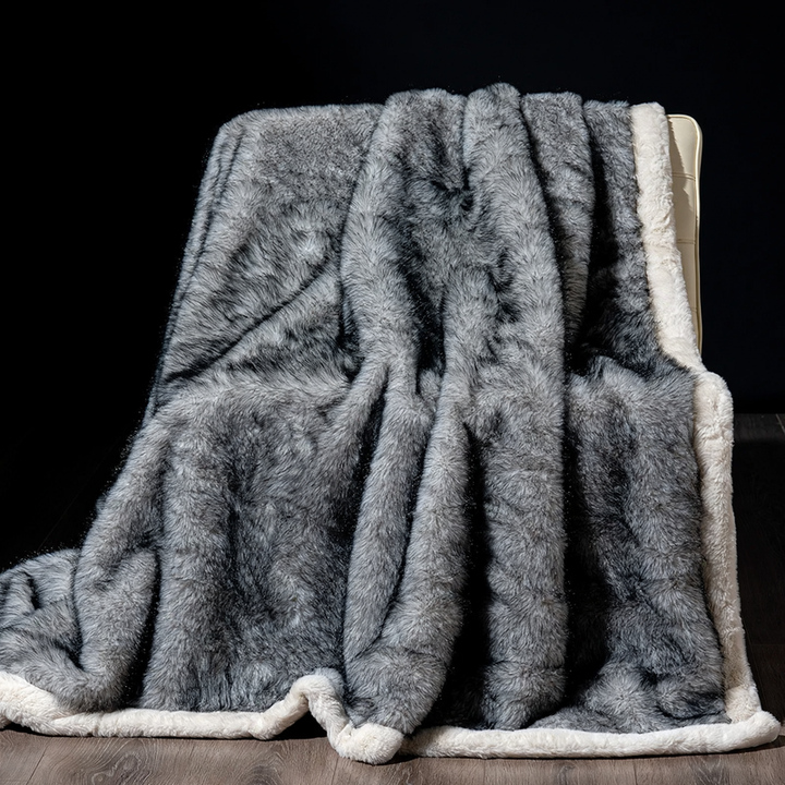 Fluffy faux fur blanket in luxury look