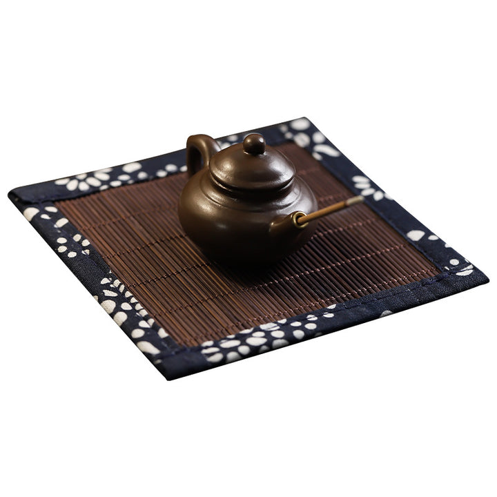 Teekanne incense stick holder made of resin
