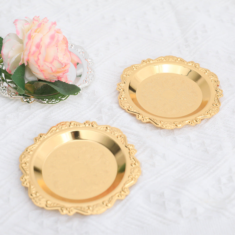 Decorative bowl with relief pattern, gold