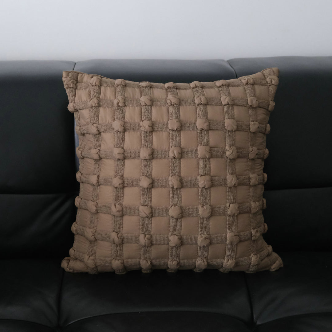 Decorative cushions with knitted cover, 30–50 cm