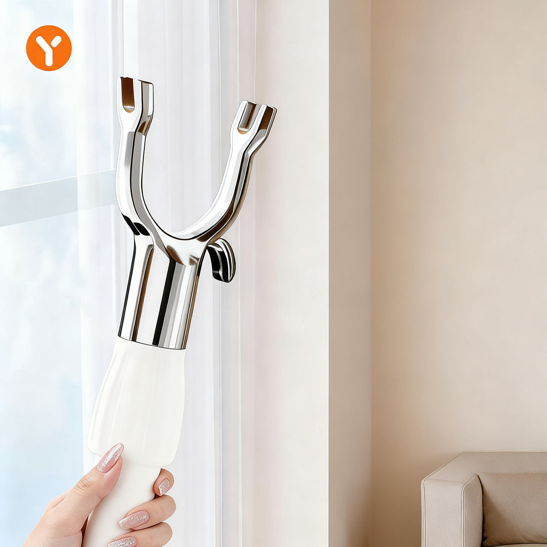 Telescopic clothes rail made of stainless steel