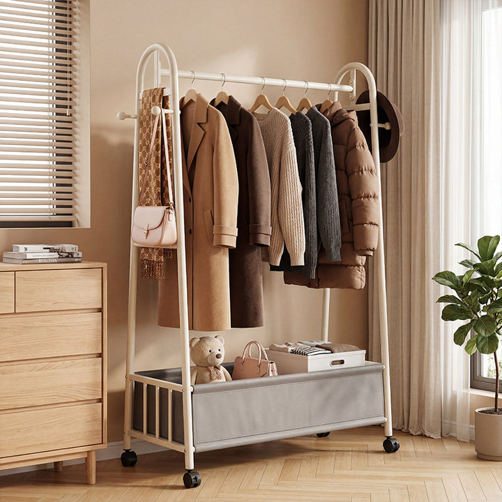 U-shaped dress rack with leather elements