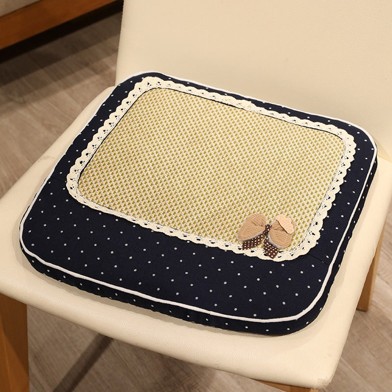 Summer seat cushion made of bamboo with lumbar support