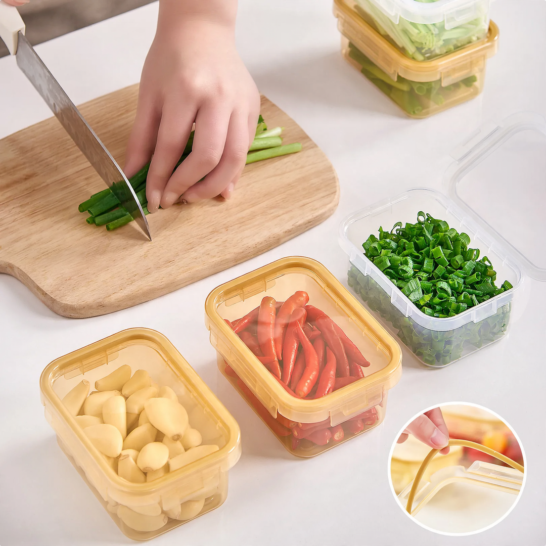 Plastic storage containers, 200–900 ml